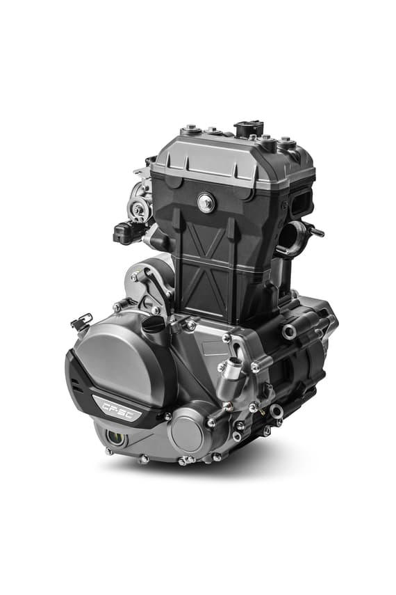 Powerful DOHC Liquid Cool Engine