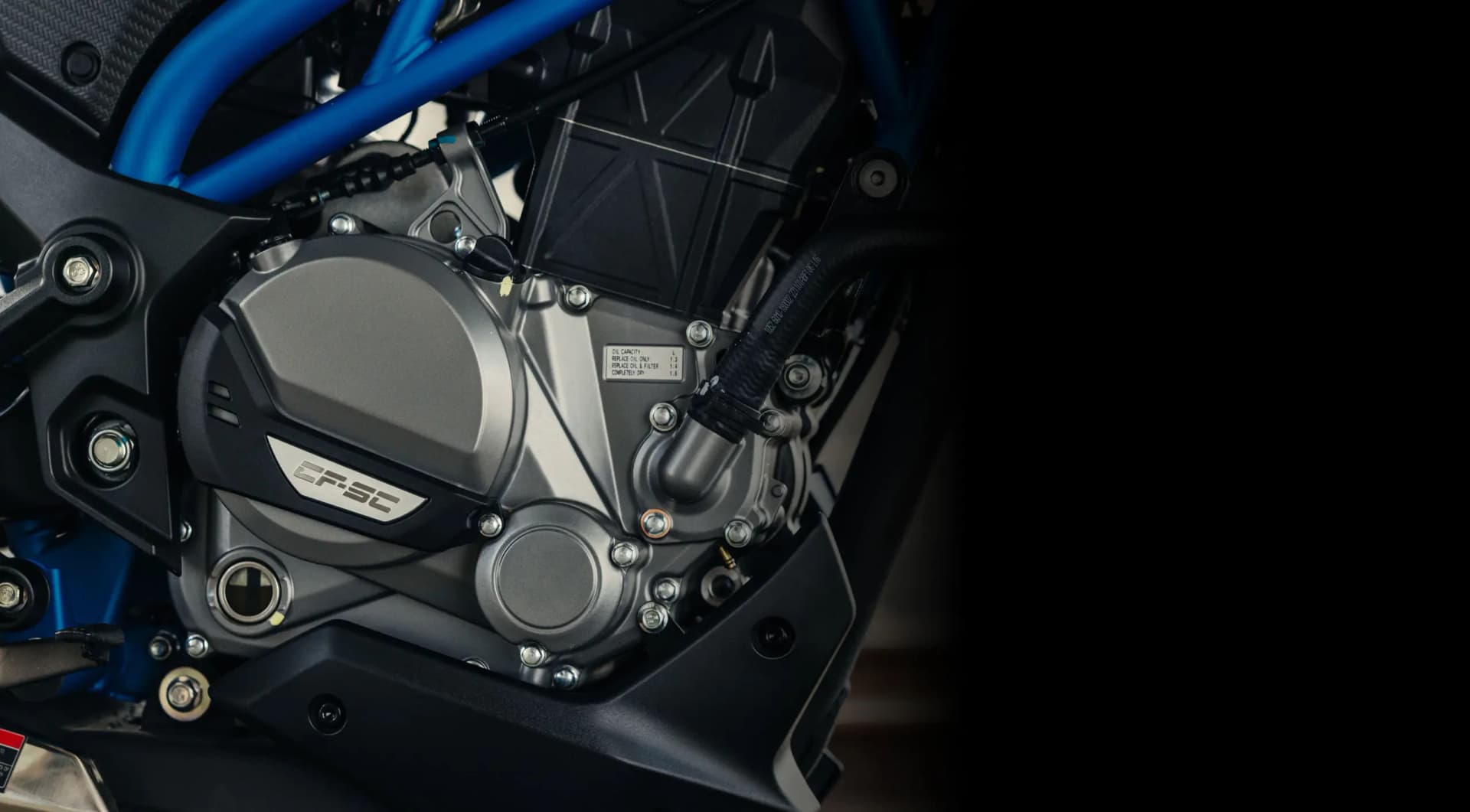 292cc DOHC Engine with Bosch® EFI
