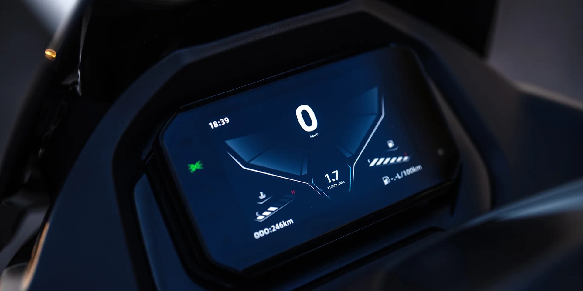 MULTIFUNCTION TFT DISPLAY